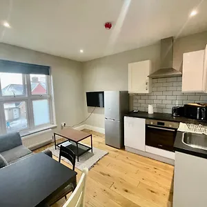  Apartment Cosy 1 Bedroom Flat! United Kingdom